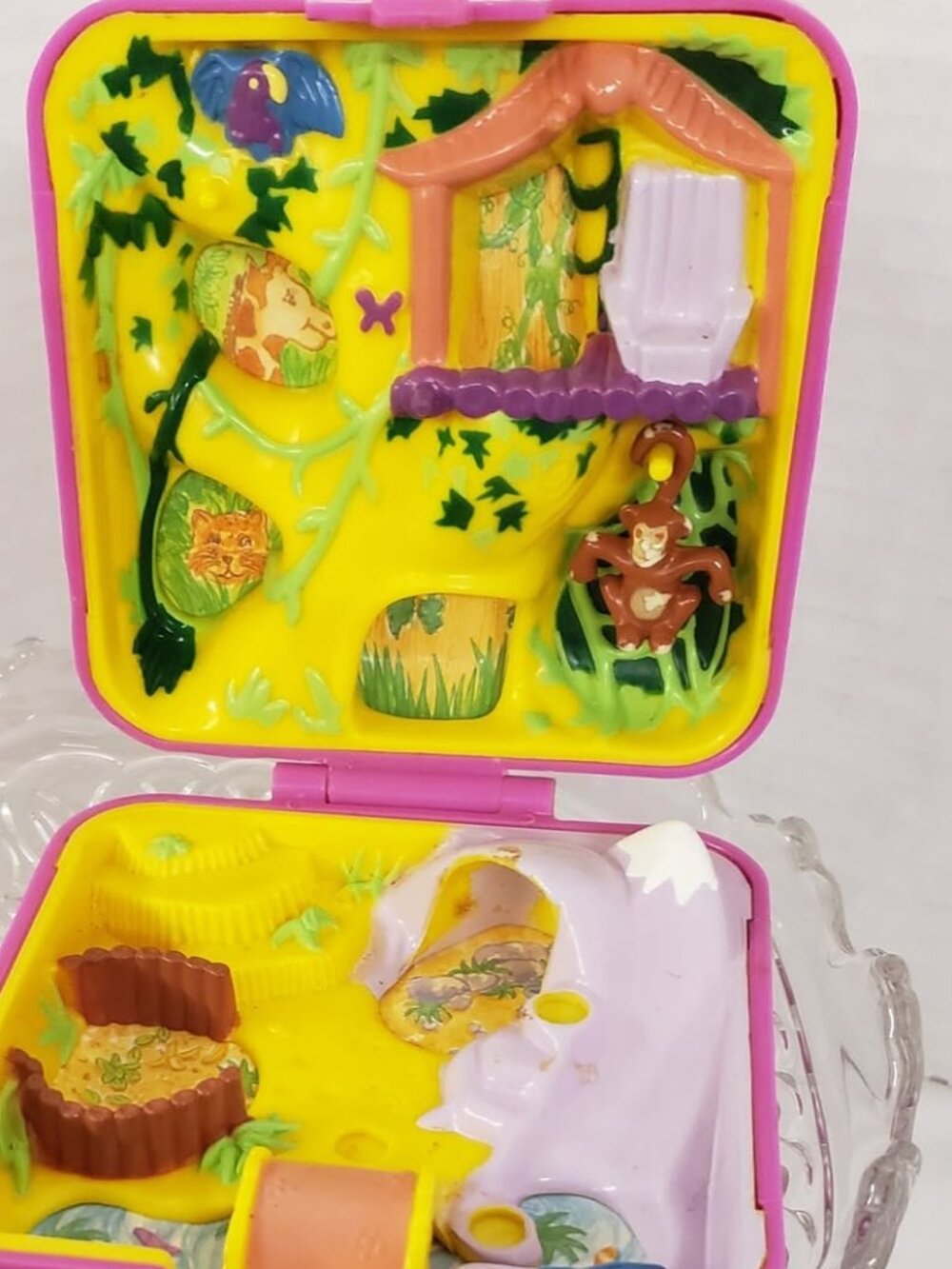 Vintage Bluebird Polly Pocket LOT compacts and one monkey figure - Picture 4 of 5
